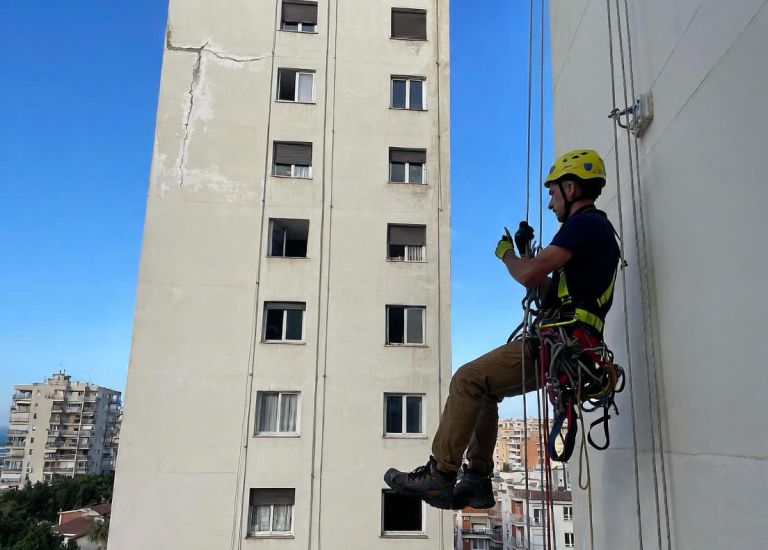 rehabilitación fachadas Girona
